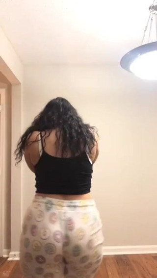 Tik tok slut shakes fat ass