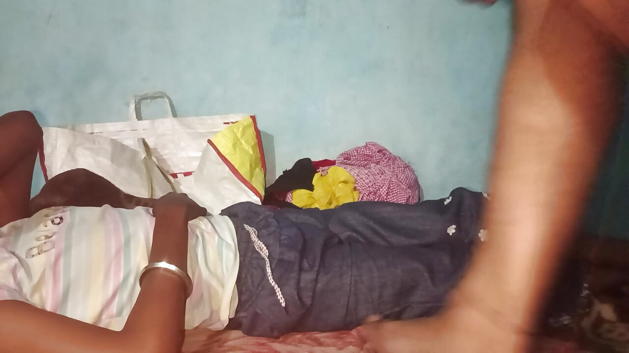 Indian Desi Step sister Mouth Filled with CUM and mouth fucking in desi style blowjob