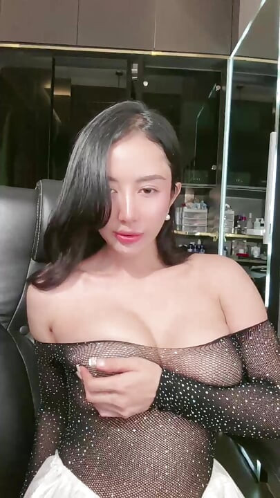 رجل يريد أن يمارس الجنس من قبل رامسن