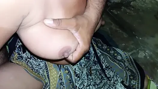 Kakak ipar mengajari kakak ipar untuk menyetubuhi gadis itu, memecahkan segel gadis itu, saudara ipar menyetubuhinya.