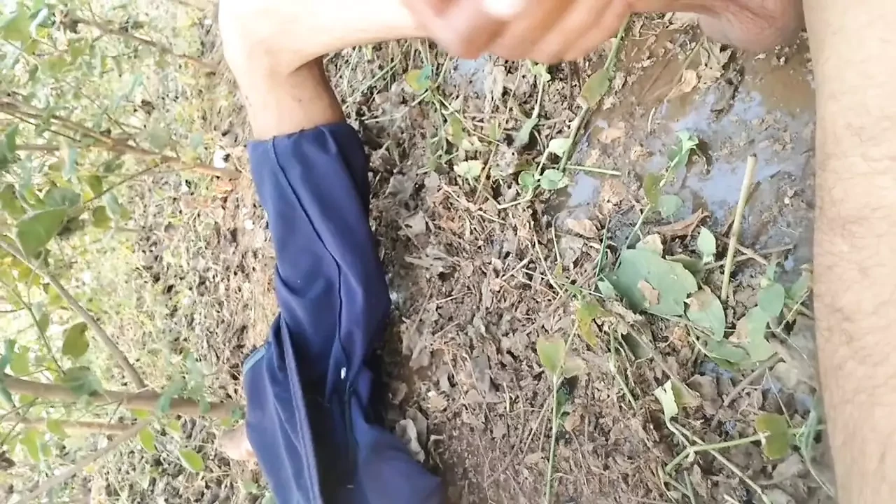 Gros chasseur de grosses bites desi délicieuses bites monstrueuses... Éjaculation ouah