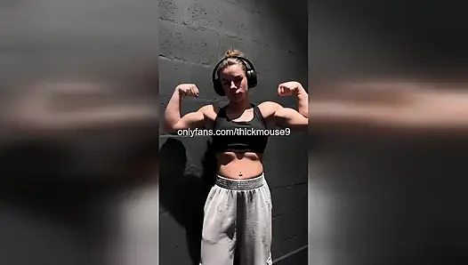 TikTok Babe's Pussy Accidentally Goes Viral