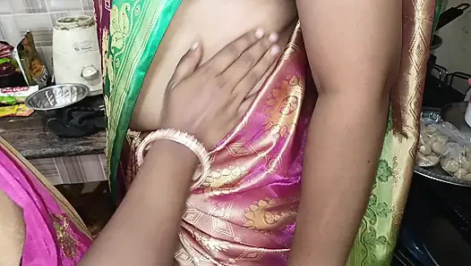 Romansa panas lesbian