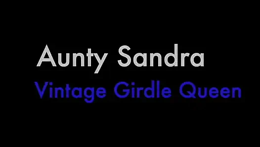 Vgq36 тетя Sandra ждет посетителя