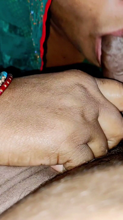 Gr me akeli naukrani ki chudai | Clip 1