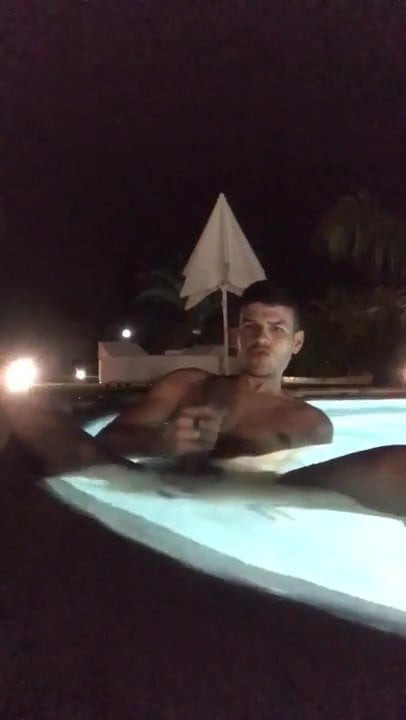 jacuzi