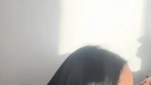 Aku nggak puas kalau mulutku dientot kontolnya dan aku memutuskan untuk ngentot kontolnya lebih enak - nysdel