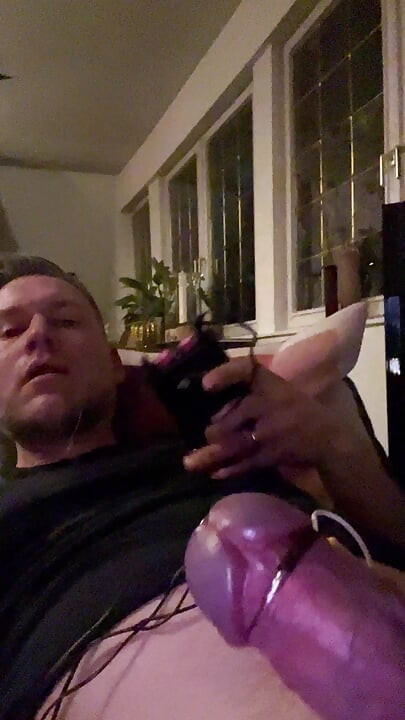 Cumshot Estimin kanssa