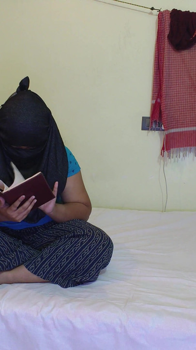 Hot Sexy Muslim Girl Hard Fuck with Stepbrother Alone in Room