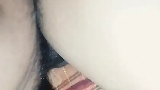 Saya seorang gadis desa, paman dan saudara laki-laki saya.