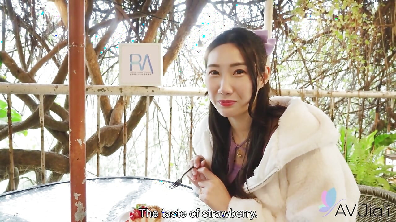 POV เดตกับเทพธิดาที่โดดเด่น Li Er