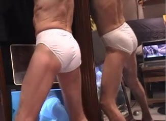 beafMania nice ass in white