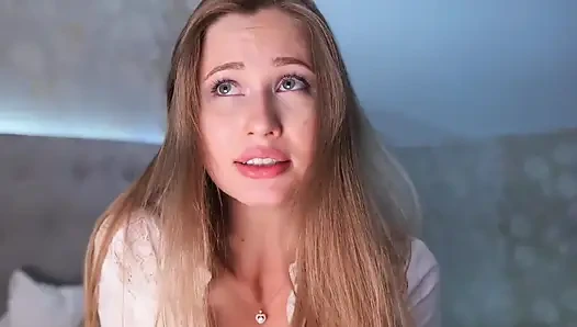 Она Мастурбирует Пальцами Очень Хорошо