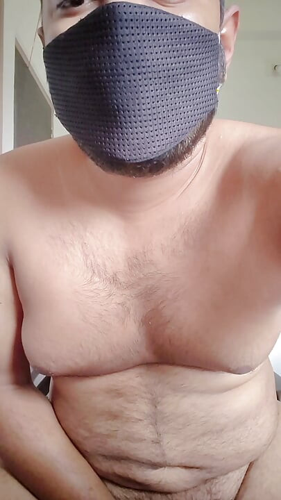 Indian boy pani nikala khuke muhpe facial cumshot