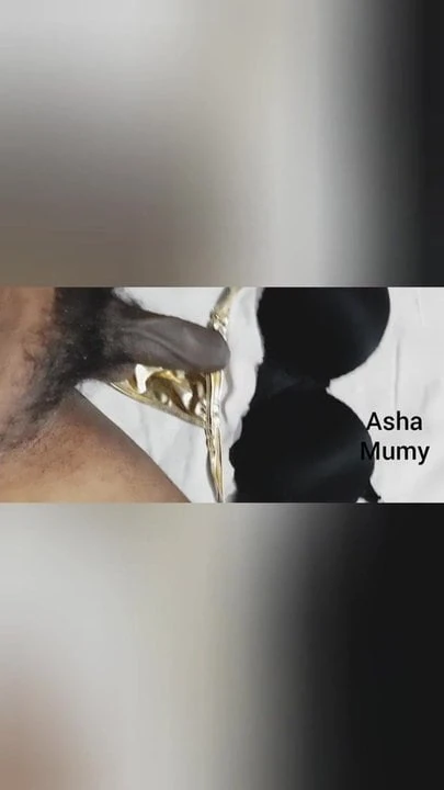 Meine heiße Stiefmutter Asha