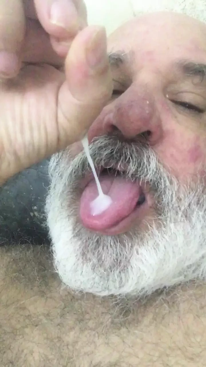 美味的浓稠牛奶