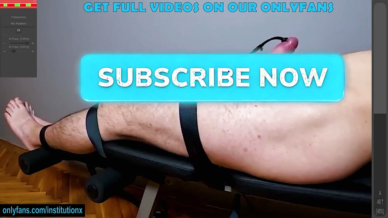 E-Stim Kenar Oyunu Onu Çığlık Atarken Sikini Taş Gibi Sert Tutuyor