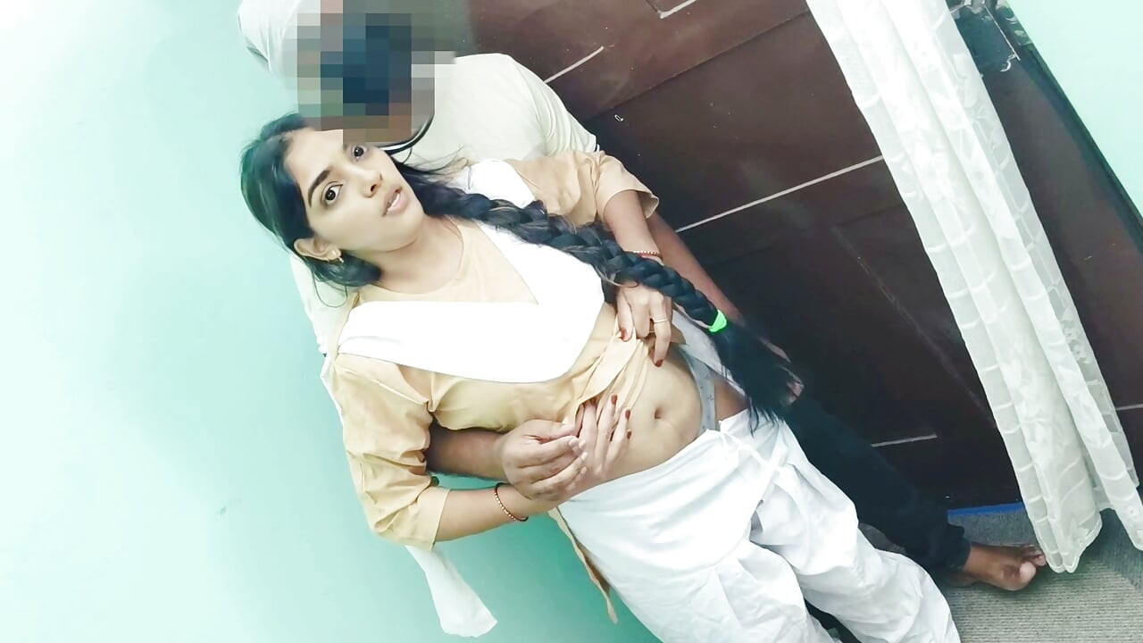 Indian College Girl takes her first Big Cock