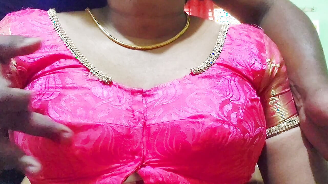 I want to sex to my Indian stepmom