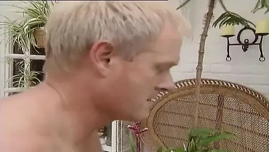 Büyük memeli İngiliz nostaljik anal