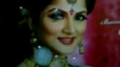 Actrița bengaleză Srabanti cum tribut