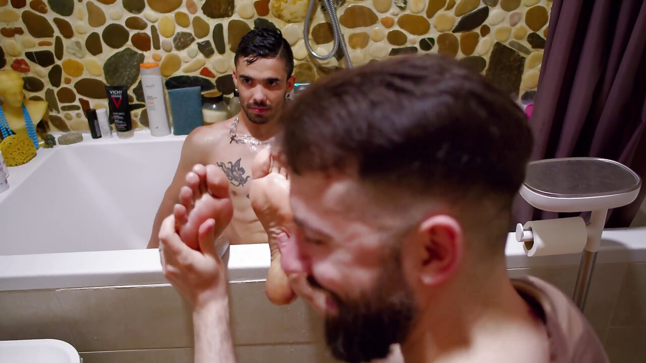 1st Casa Tickles Pedro