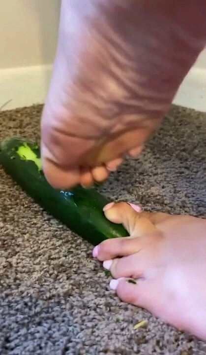 Toenails scratching cucumber 2