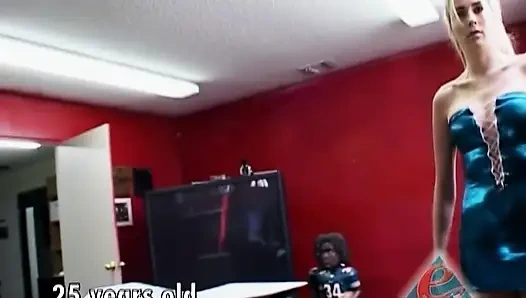 Blonde schlampe sabbert überall, dicke spermaladung