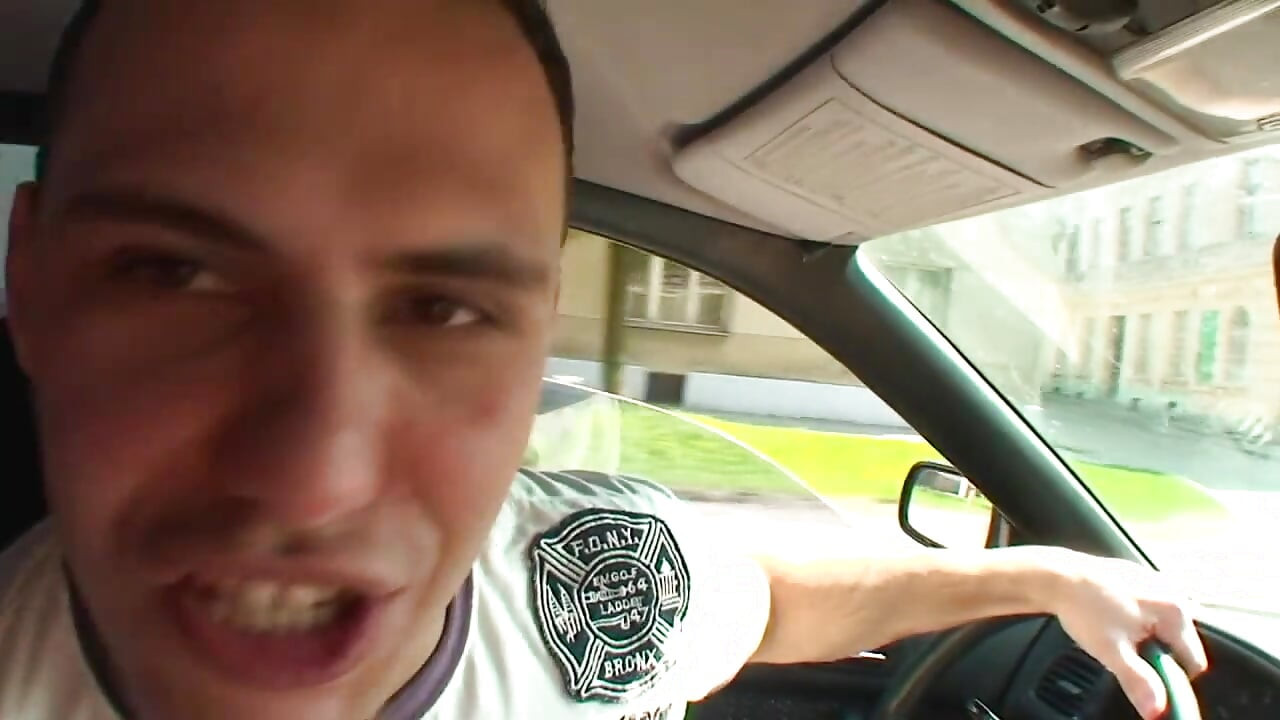 Blowjob outdoor for a nasty amateur slut