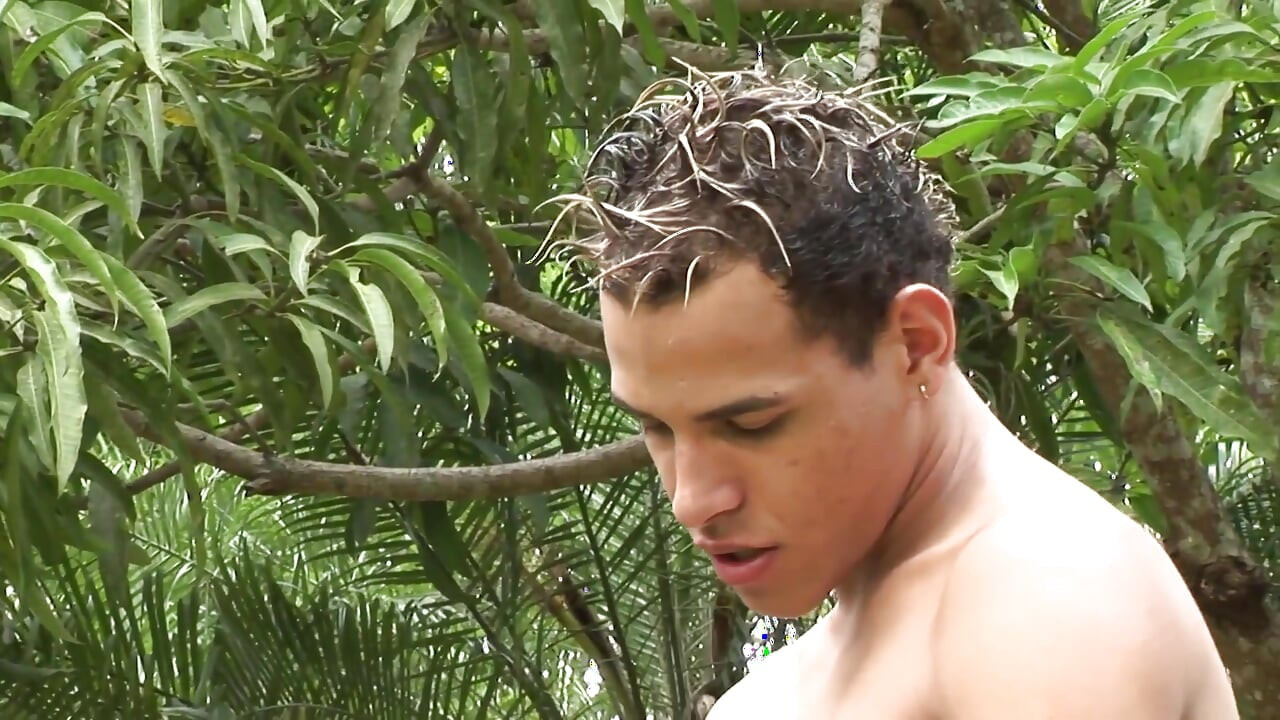 Exclusive video Bareback: Sexy latino boy joins two gays for a threesome fuck