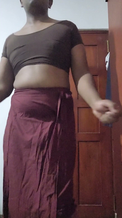 Sri Lankan Sissy Girl Ash Perera Showing Her Body | Clip 1