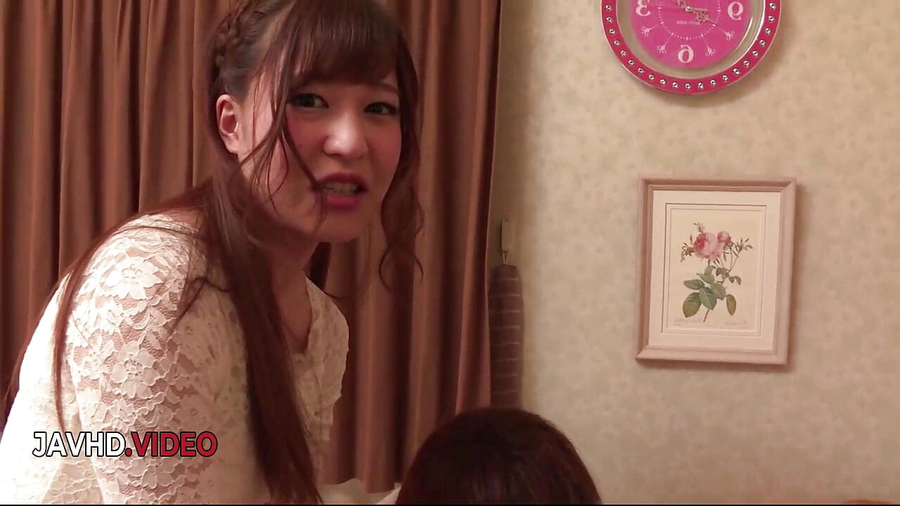 A Intensa Aventura do Boquete de Mai Ogino - Peituda amadora mostra seus talentos!