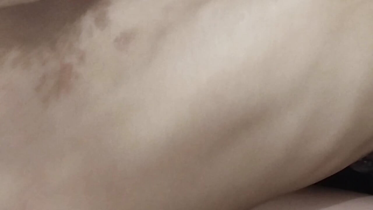 EU COMO MINHA MADRASTA LATINA GOSTOSA E ELA TIRA TODO O LEITE DE MIM - SEXO CASEIRO