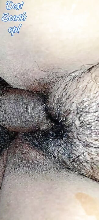 Desi Νότια Ινδή σύζυγος Ταμίλ σύζυγος γλείφει πούτσα βόλτα σκυλάκι Ινδικό στυλ σεξ πρωτότυπο βίντεο στο σπίτι