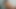 コロンビアのククタでルームメイトと一緒に座っている勃起したペニス