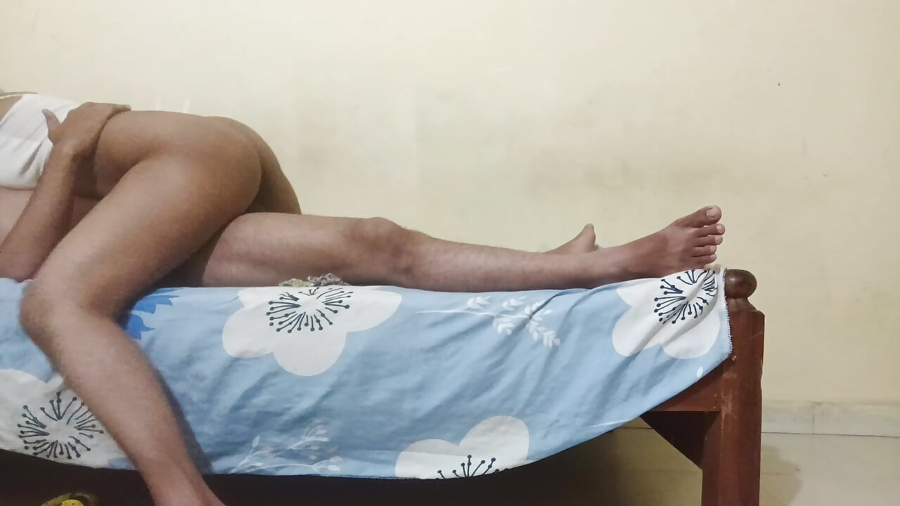 Stepmom silently aaayi or yeha Krna lagi chupka se dusra room me yeha sb kea