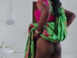 Индийский сексуальный кроссдрессер Lara D'souza сари, видео