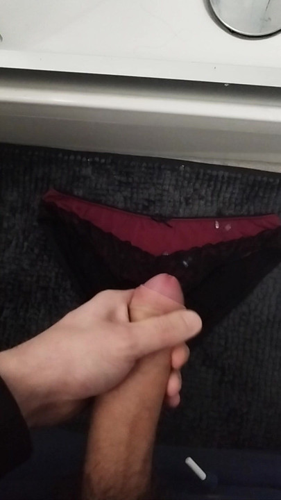 Sperma w majtkach 5
