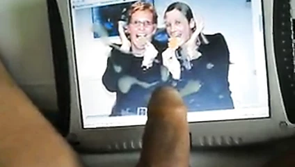 Eerbetoon aan kantoormeisjes ......