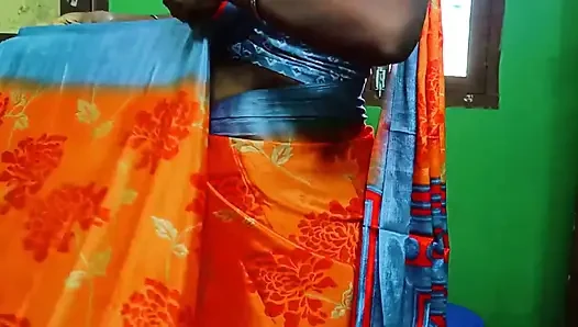 Ammu setelah mandi ganti baju pamer