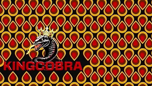Болотная Барби хочет большой черный член короля Cobra на обед