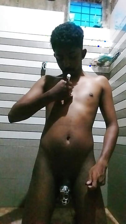 HeadmasdterDumbfag Shitin 厕所玩惩罚