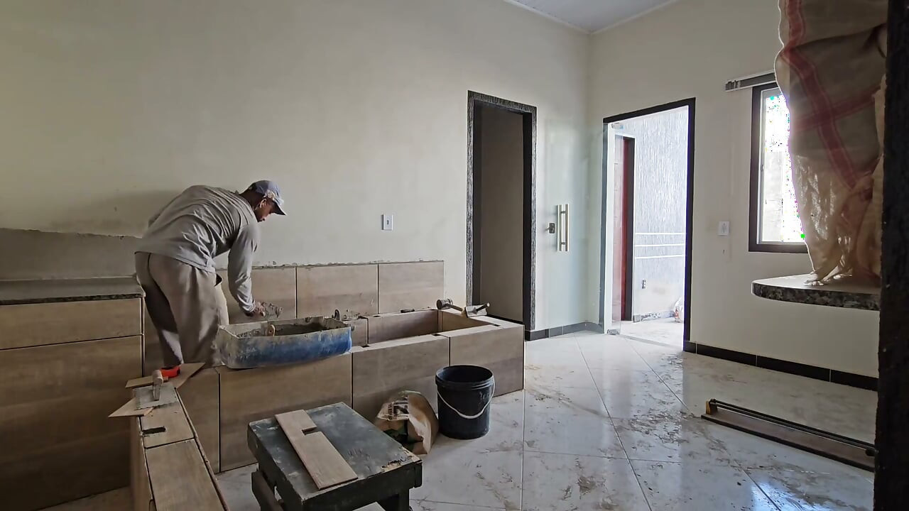 Muncitor În Construcții Am Fost Foarte Mulțumit Când Am Primit Vizita Șefilor Mei De Pe Șantier