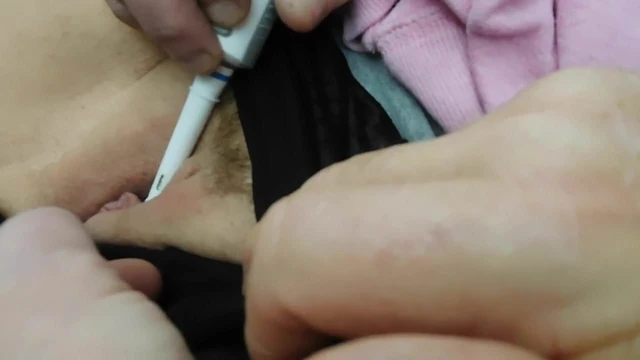 mastewrbating and cumming hard w. my dildo