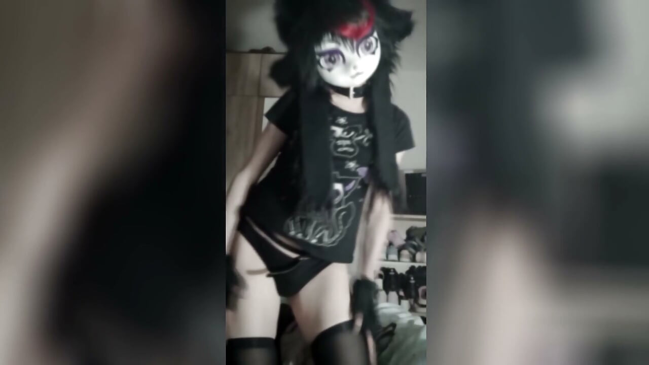 Ώρα για ύπνο για Kigurumi Furry Nyra