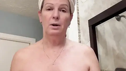 специальный день!! $25 чаевые получает вам 3 видео на ваш выбор!!