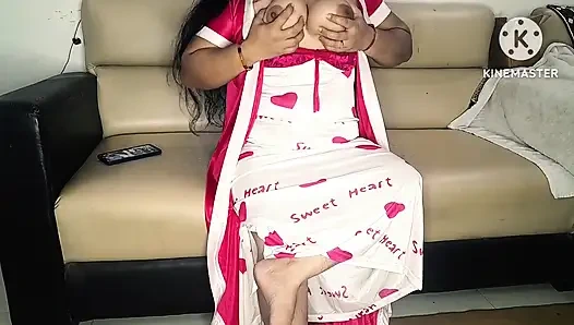 Pizza-mann fickt heißes bhabhi in Hindi Audio