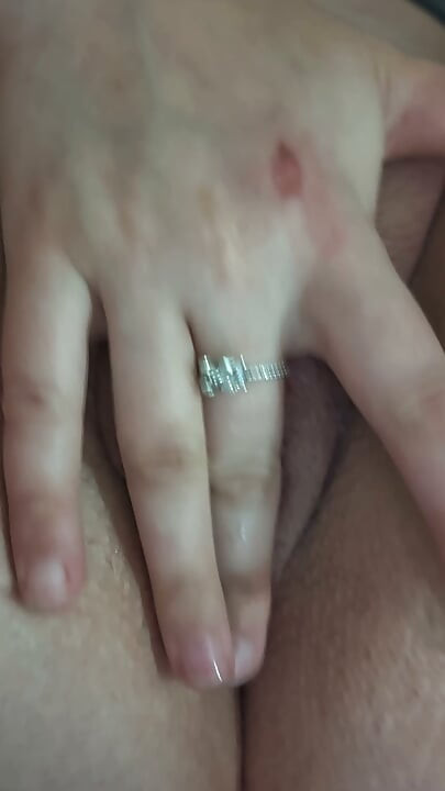 Girl Rubs One Out Solo
