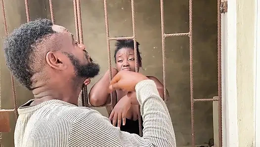 Пришел навестить меня в тюрьму, в конечном итоге трахнул меня