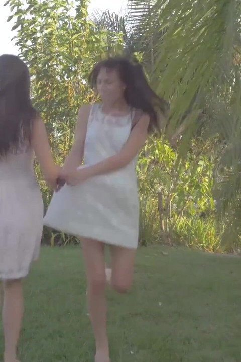 Sexy tight pussy hot brunette cums for you by masturbating outdoors